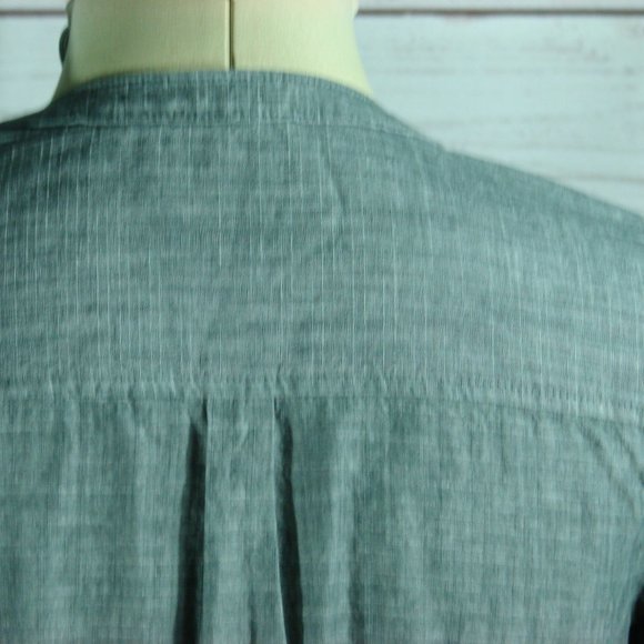 Gray Chambray Cabela's Dress Long Sleeve  Med NWT new light weight outdoor ready - Picture 6 of 16